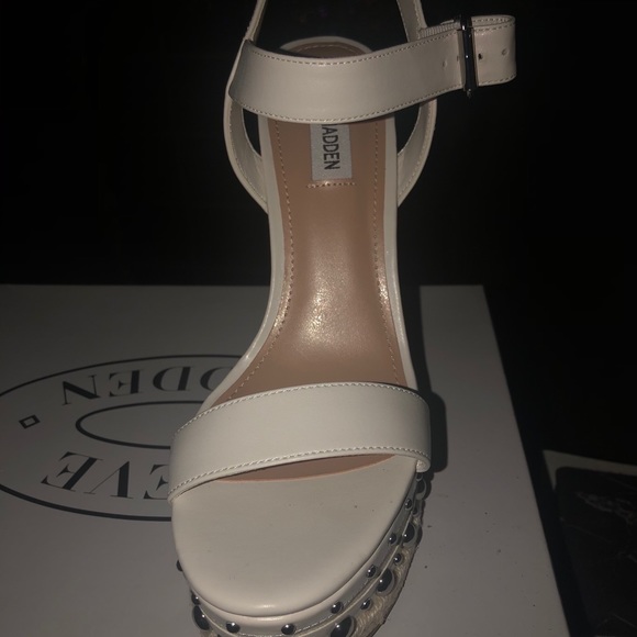 Steve Madden Wedge - Picture 2 of 4
